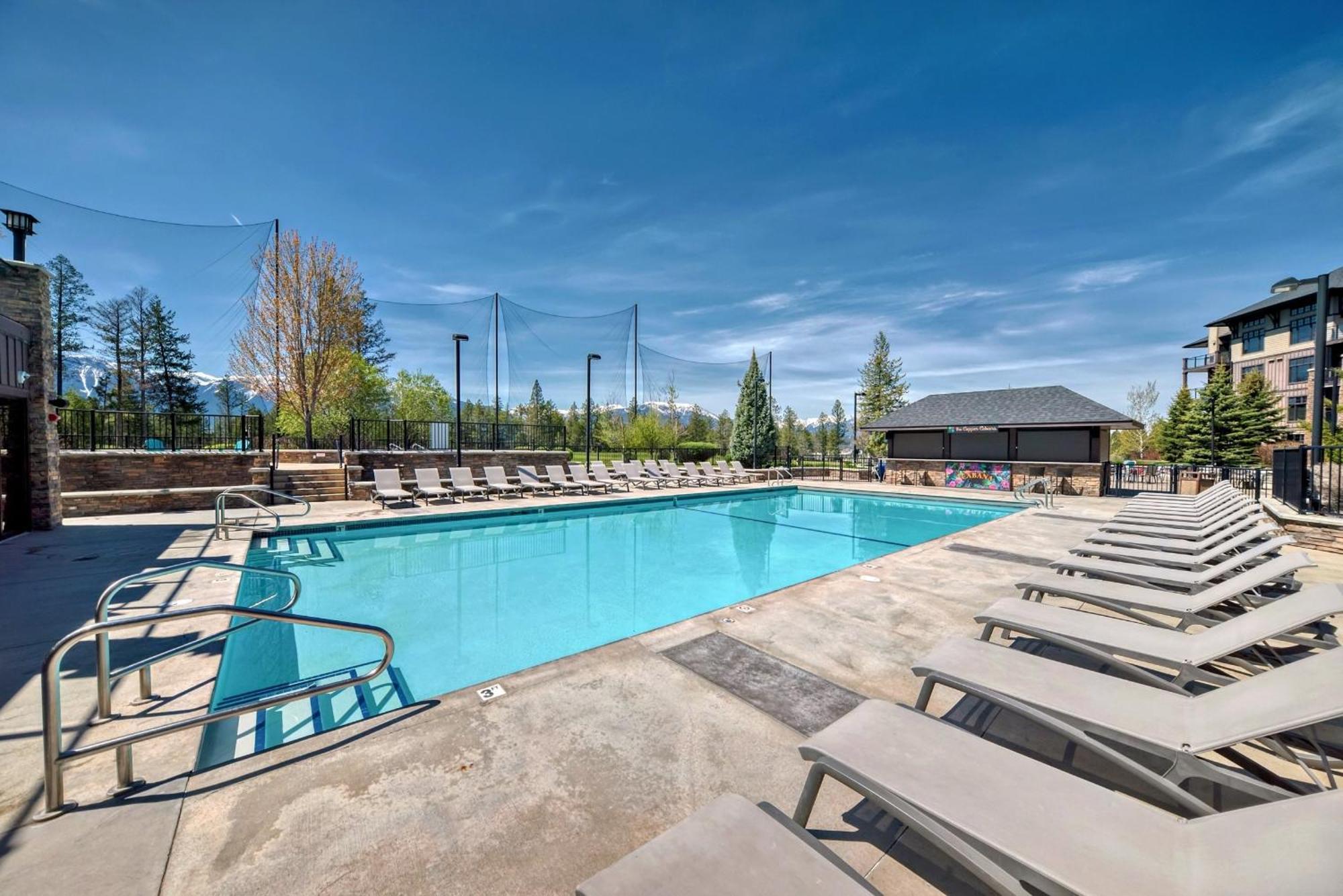 Copper Point Resort Invermere Eksteriør billede