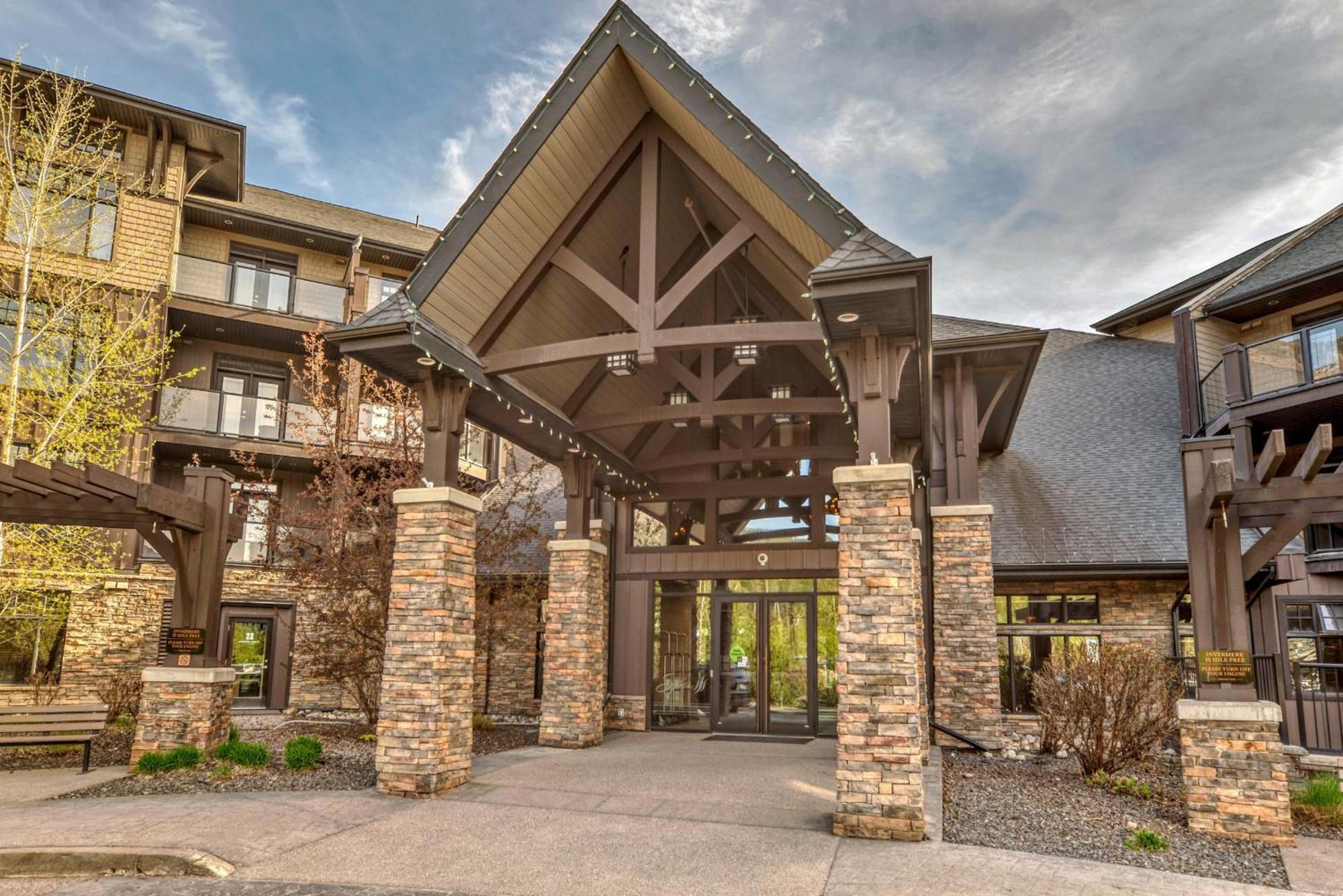 Copper Point Resort Invermere Eksteriør billede