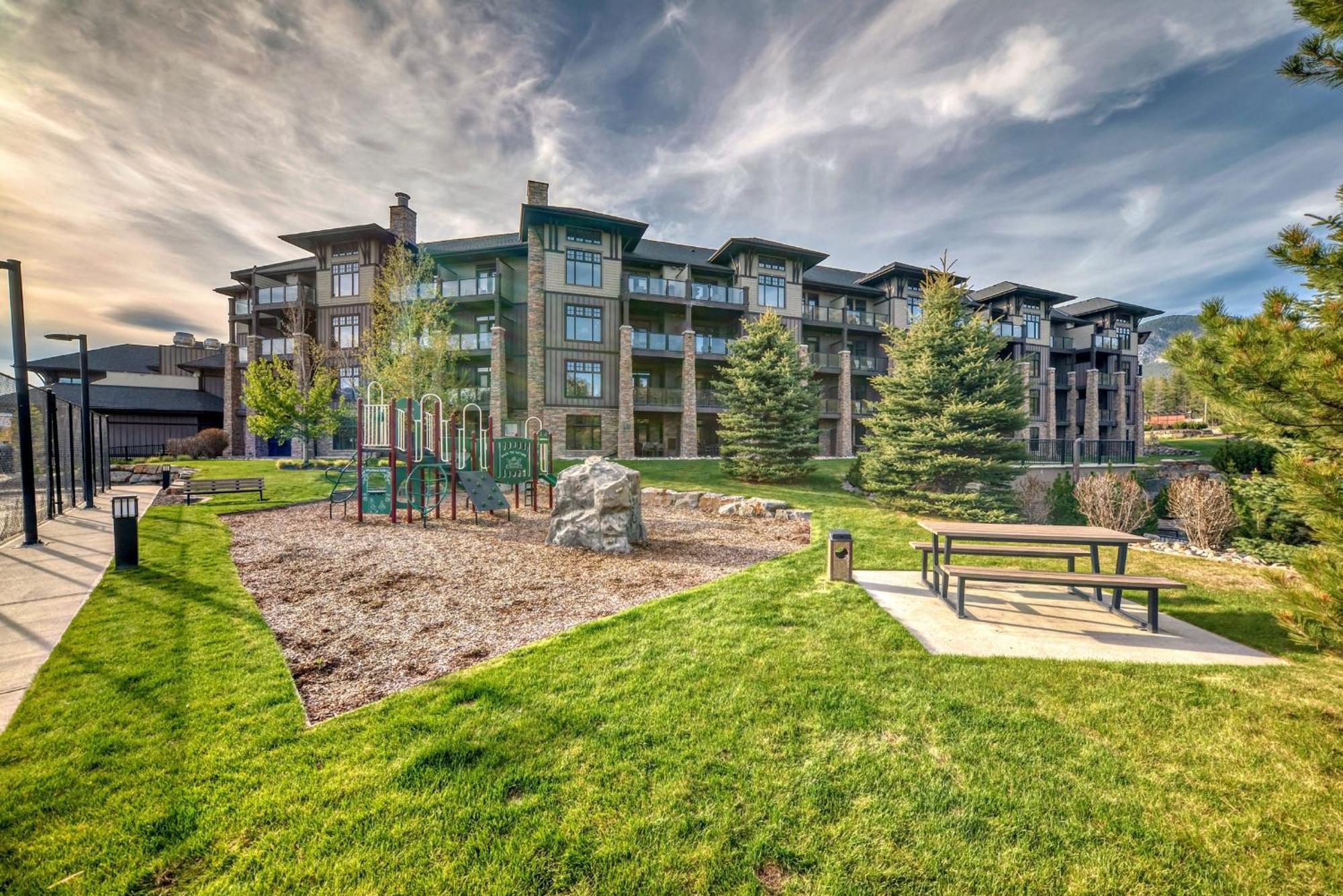 Copper Point Resort Invermere Eksteriør billede