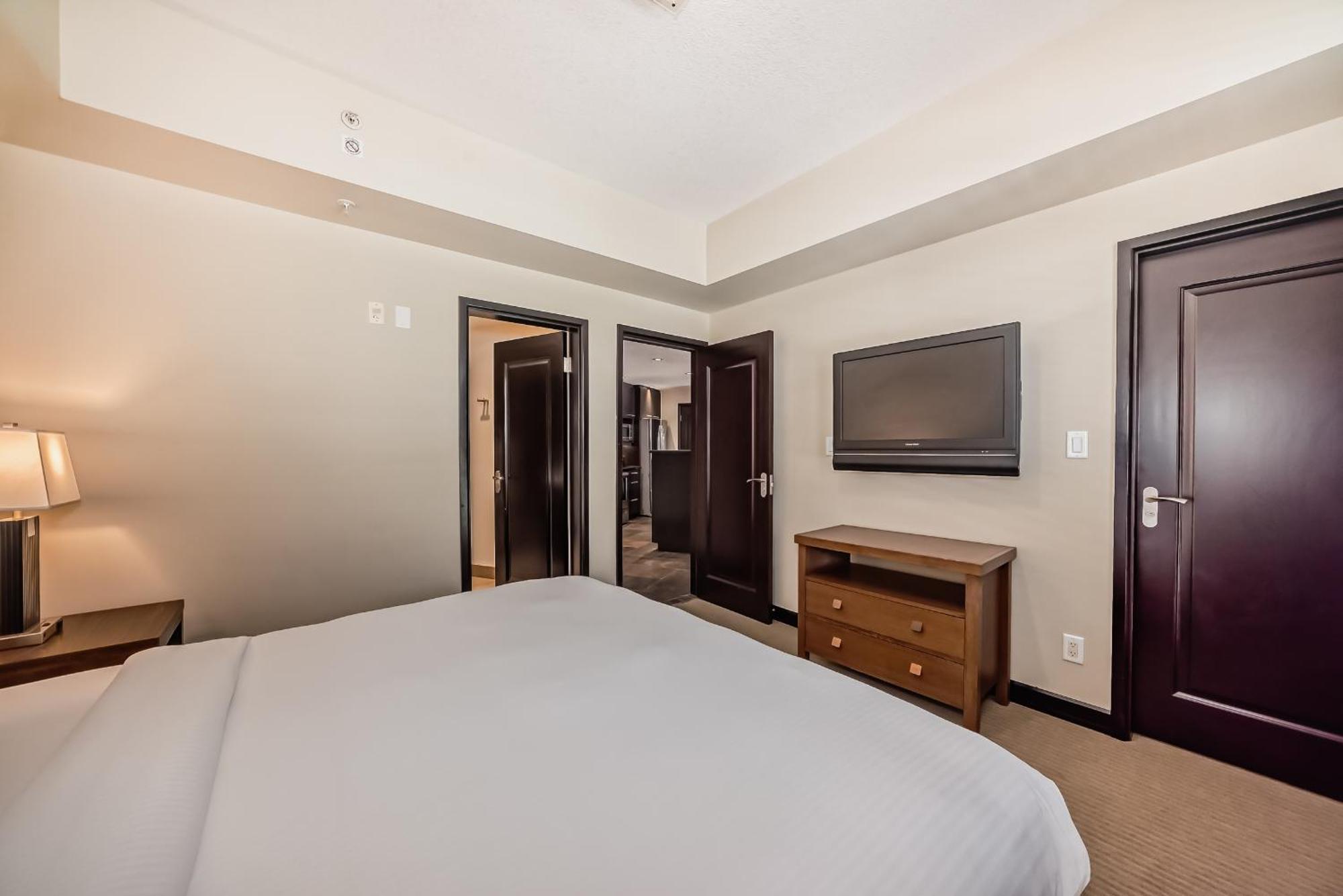 Copper Point Resort Invermere Eksteriør billede