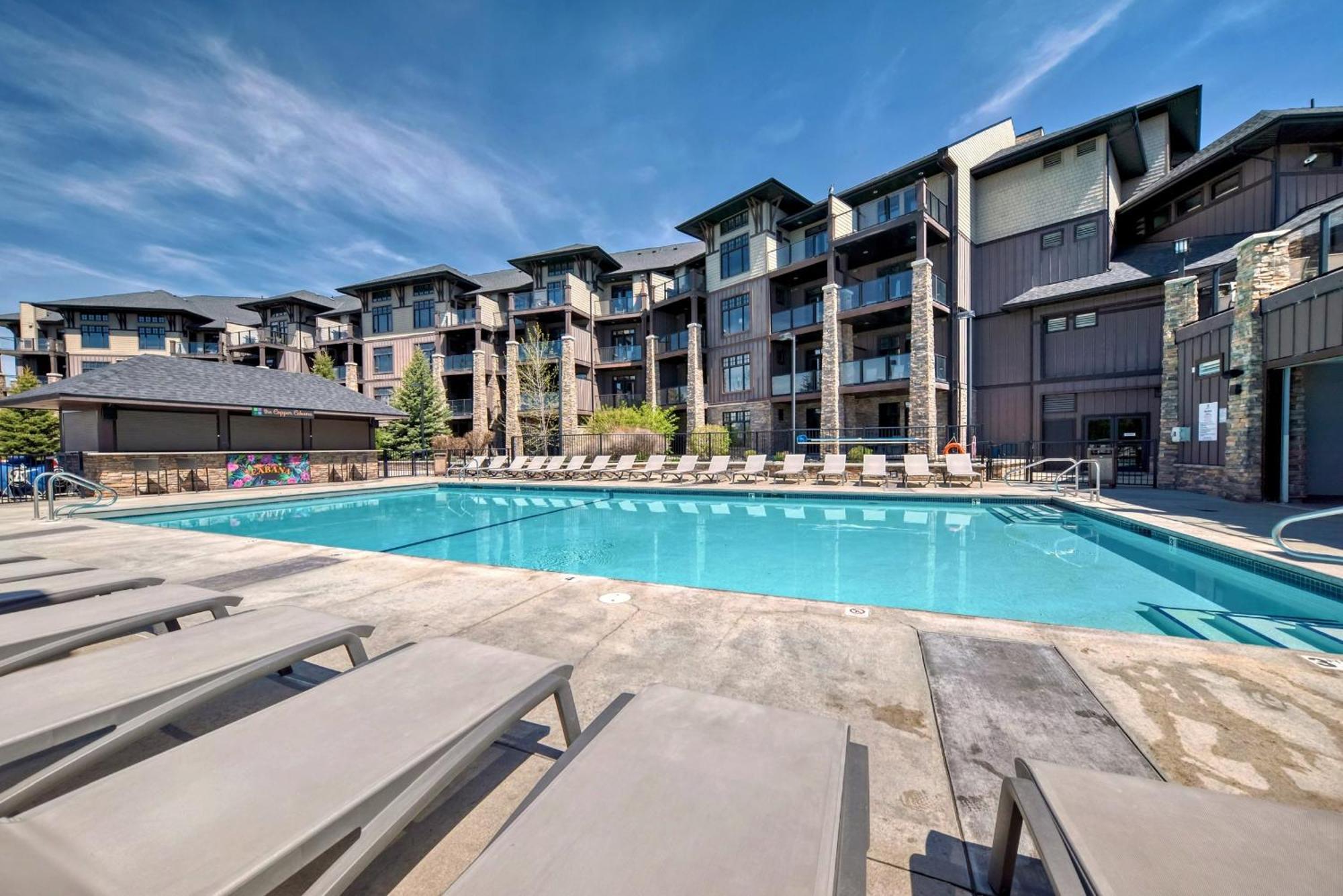 Copper Point Resort Invermere Eksteriør billede