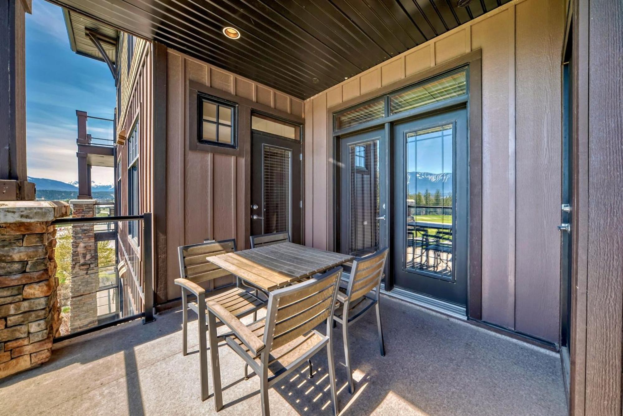 Copper Point Resort Invermere Eksteriør billede