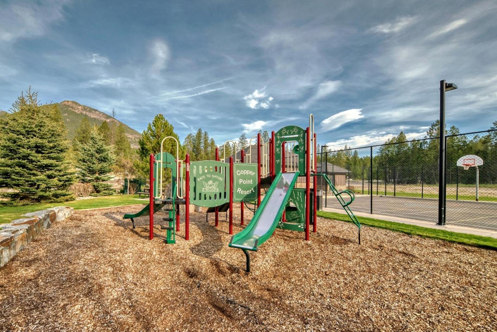 Copper Point Resort Invermere Eksteriør billede